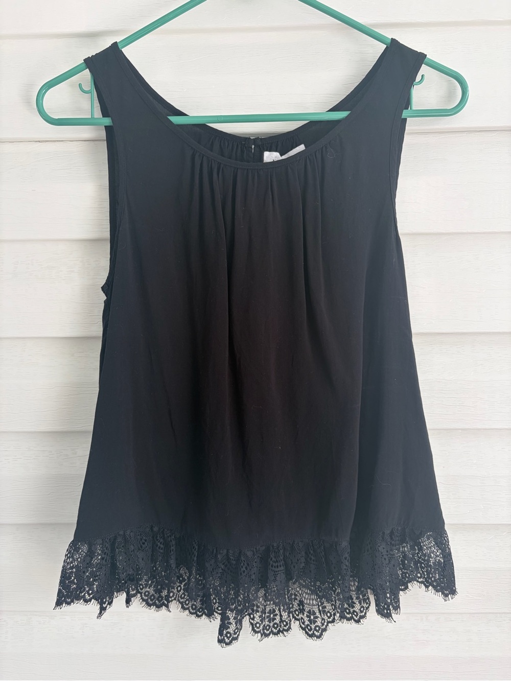 Velvet by Graham & Spencer XS Black Lace Trim Tank Top Sleeveless Blouse